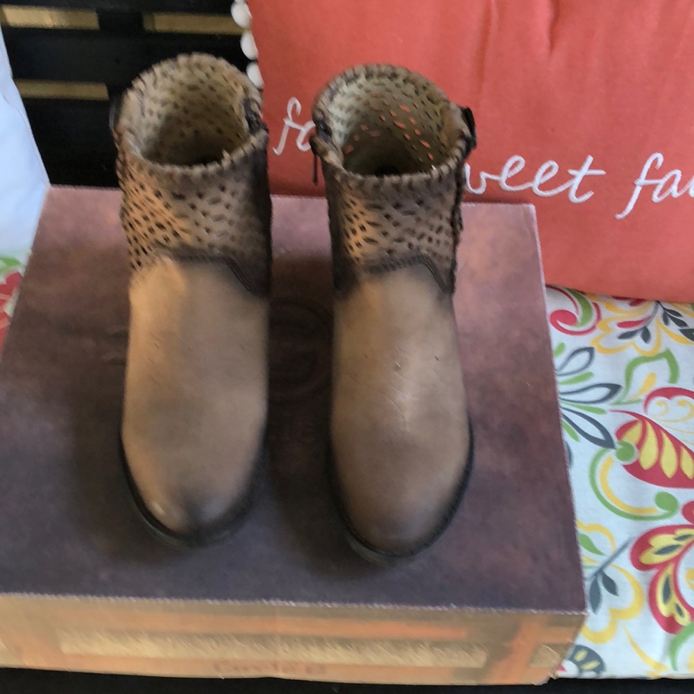 Western Booties Circle G by Corral